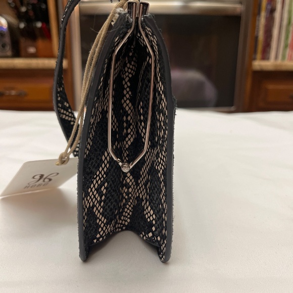 NWT, Hobo 100% Leather, Exotic Pattern, Bag. Black/Cream/Deep Navy. - Picture 14 of 16